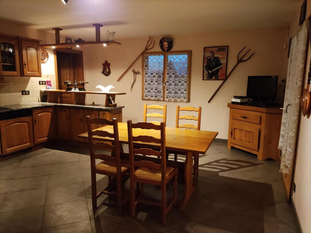 Maison Spacieuse Chez Popol Corbenay Exteriör bild
